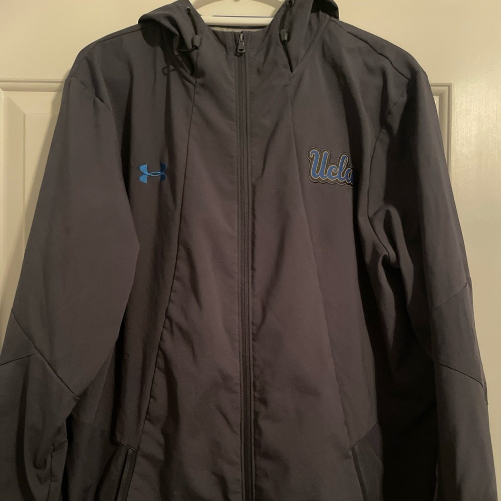 UCLA Bruins NCAA Under Armour Full Zip Women’s  L-Cold Gear Jacket With Hood